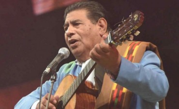 Operaron de urgencia a Onofre y Los Manseros levantaron shows