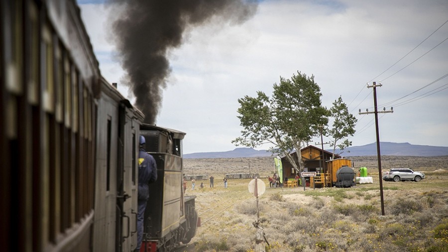 El tren histórico La Trochita cuenta con una nueva estación