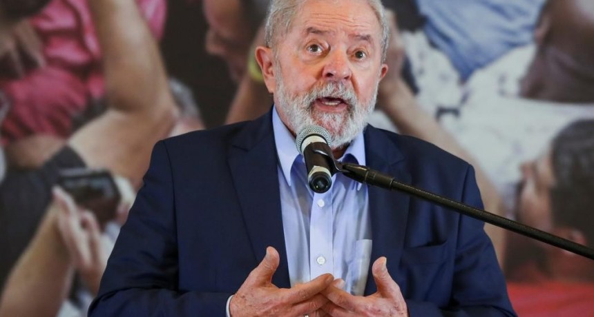  Lula llamó a la vacunación y cuestionó la falta de campaña del Gobierno 