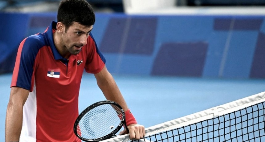 Djokovic podría quedar inhabilitado de ingresar a Australia por 3 años