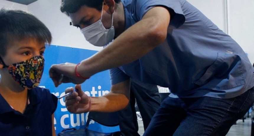  De cara al ciclo lectivo 2022, vacunar a los chicos es la gran prioridad 