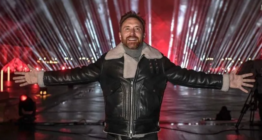El DJ y productor francés David Guetta colmó el Movistar Arena 