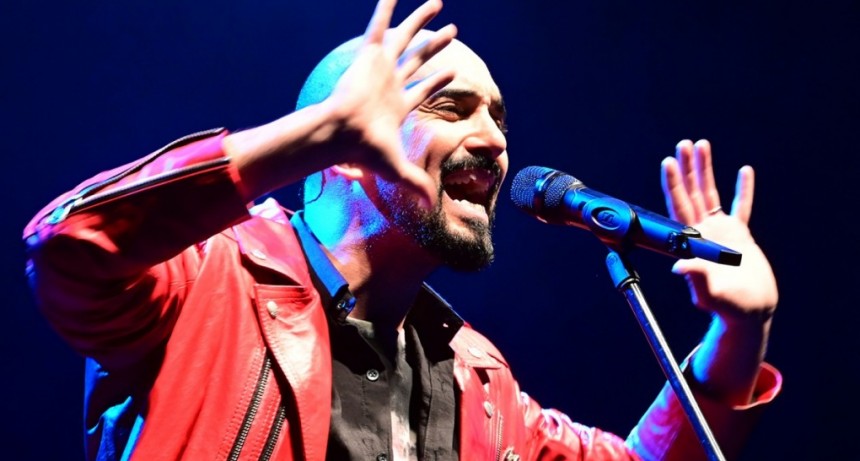 Abel Pintos revolucionó el sur santafesino con un show gratuito ante 40 mil personas