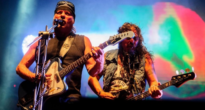 La Renga cerró su serie de shows en Racing con Divididos como invitado especial