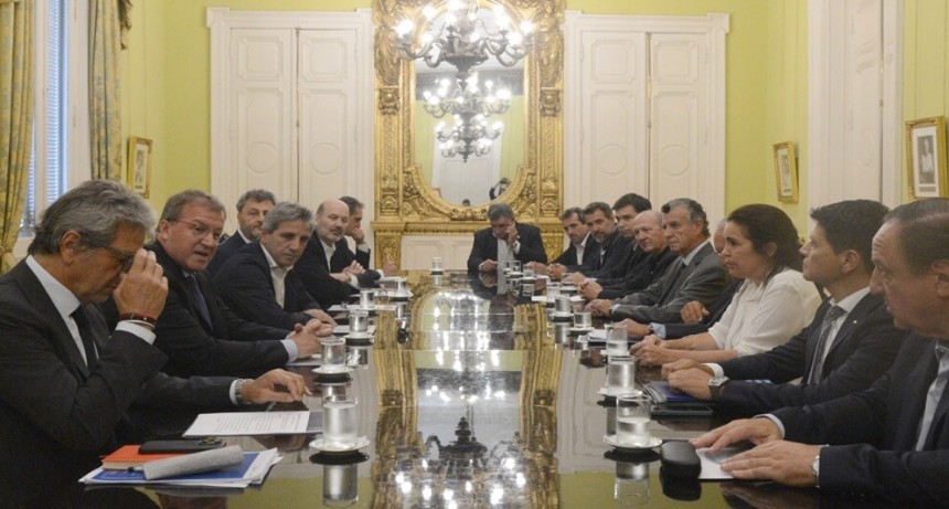 El Gobierno recibió al campo, que reiteró su reclamo para que se quiten las retenciones