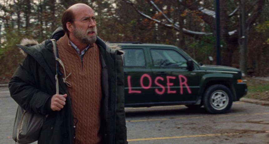 Cage parodia a la cultura de la cancelación en la universidad en “El hombre de los sueños”