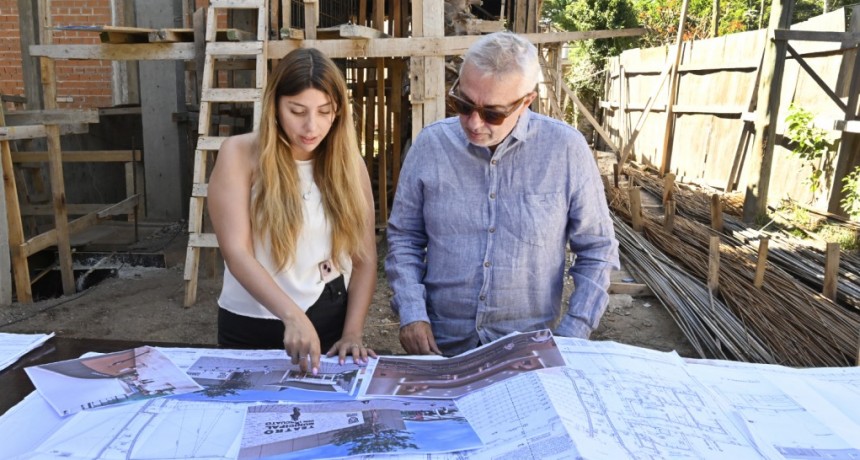 El intendente Julio Zamora supervis&oacute; el avance del nuevo teatro municipal de Don Torcuato