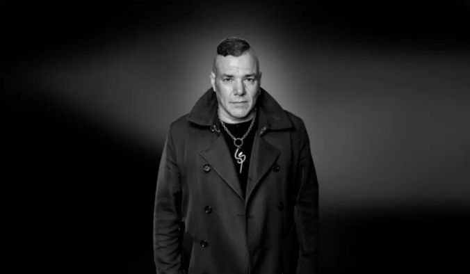 Fernando Ruíz Díaz baja el telón de su viaje más personal y sacude la escena con un álbum definitivo