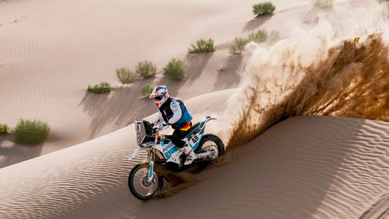 Del tractor a las dunas: el cordobés que terminó el Dakar y transformó la hazaña en ayuda social