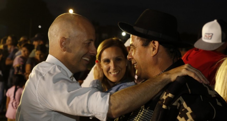 Espectacular desfile tradicionalista en honor a la firma del Tratado del Pilar
