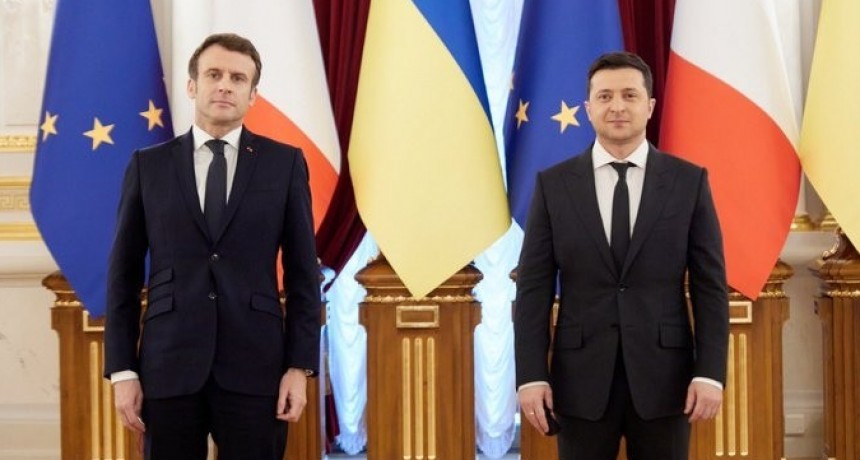 Macron llegó a Ucrania para bajar la tensión del conflicto con Rusia