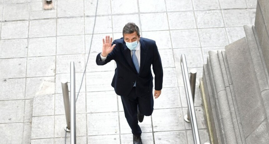 Massa declara como testigo en el juicio sobre adjudicación de obras públicas en Santa Cruz