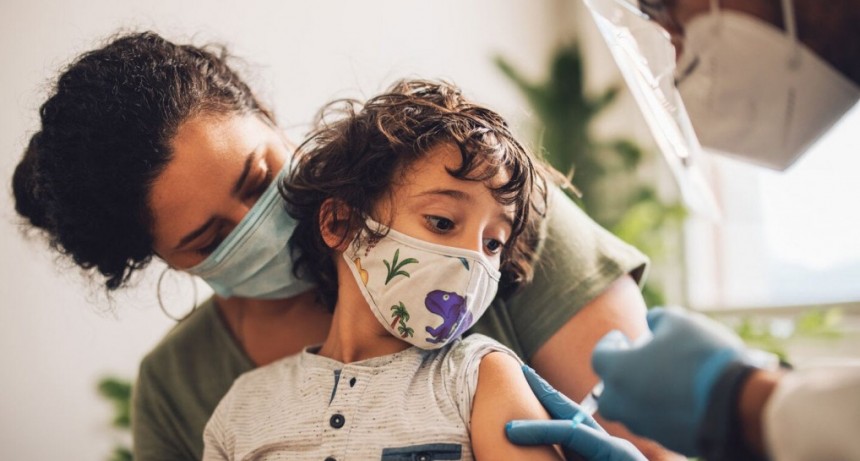  Llegar a más niñas, niños y adolescentes con todas las vacunas, el desafío de 2022 