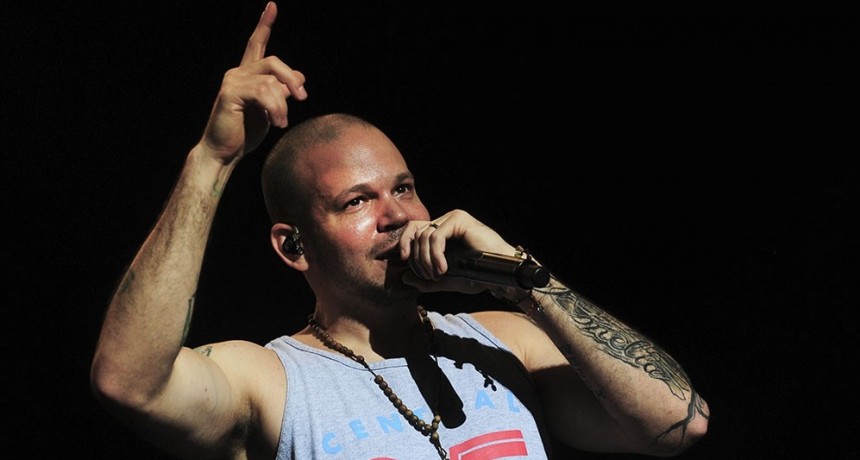 Residente rompe con una espera de seis años al anunciar su nuevo disco
