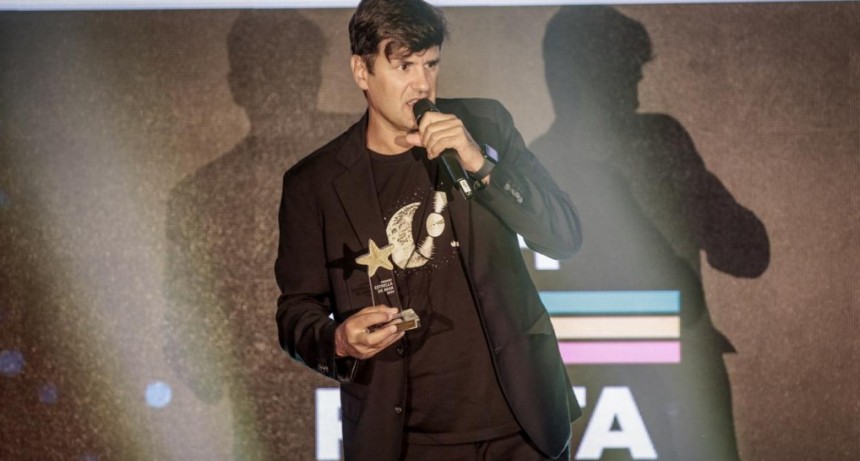 Estrella de Mar de Oro para Ciro y los Persas con mensajes de respaldo a la cultura