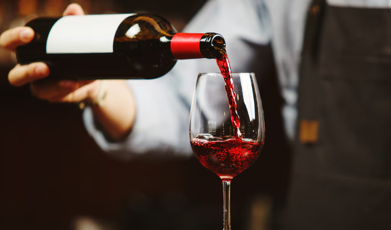 Alerta en las copas: el consumo de vino en Argentina cayó al nivel más bajo de la historia