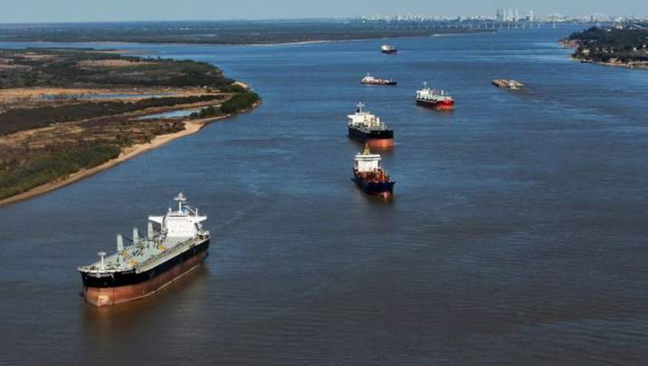 Horas clave en la licitación de la Hidrovía: se abren los sobres con el futuro del transporte