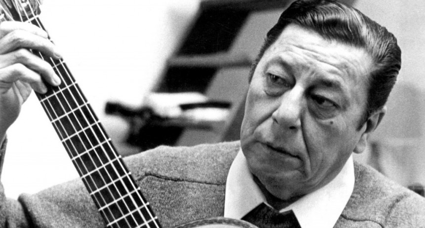 Atahualpa Yupanqui, el hombre que enseñó a escuchar la tierra