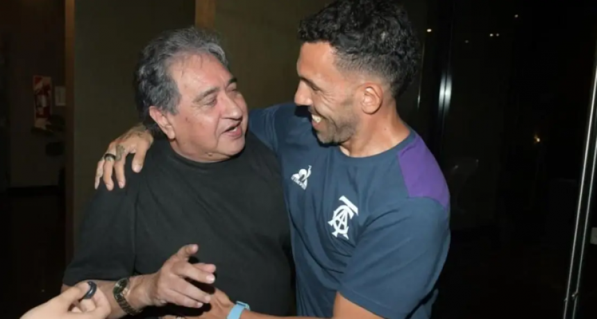 Le dedicaron una chacarera a Tevez y el gesto sorprendi&oacute; al mundo del deporte