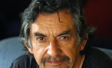 Fallece Ángel Parra reconocido músico, escritor hijo de la cantautora chilena Violeta Parra