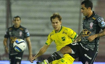 Defensa y Justicia visitara a Huracán en el Tomás A Ducó en VIVO por Open 99.3 Fm y La Folk Argentina