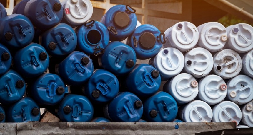 Clausuraron por segunda vez en un mes un comercio que recicla bidones con agrotóxicos