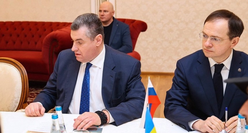 Expectativas por reanudación de diálogo, mientras Rusia avanza y EEUU advierte