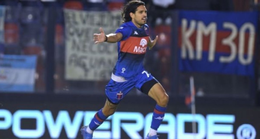 Tigre golea a Platense en Victoria