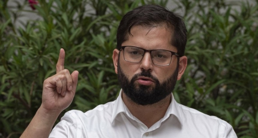 Boric, los cambios prometidos y el lastre de la Constitución de Pinochet