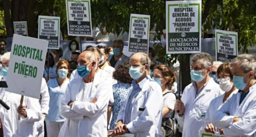  Los médicos porteños van al paro este martes por mejoras salariales y laborales 