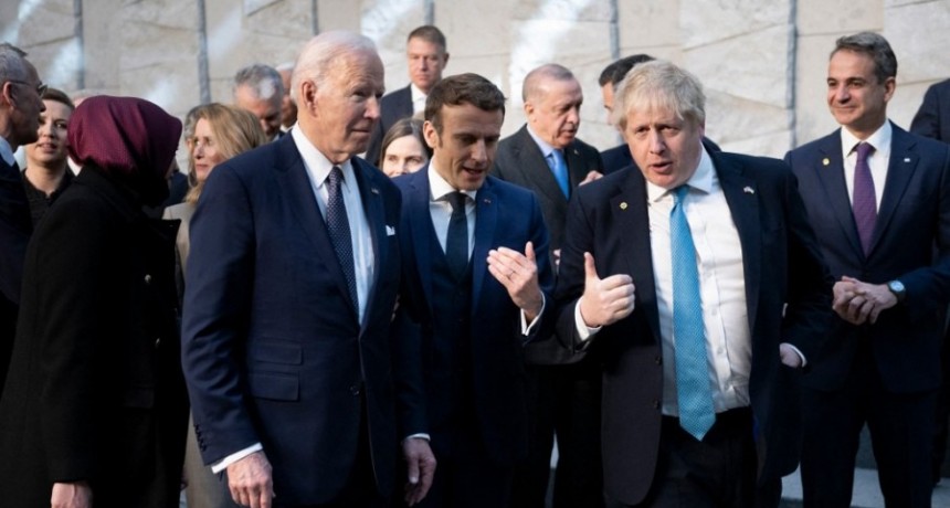 Biden y líderes de la OTAN inician primera de tres cumbres por la invasión rusa de Ucrania