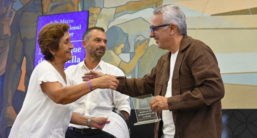 Julio Zamora participó del agasajo por el Día Internacional de la Mujer en el HCD