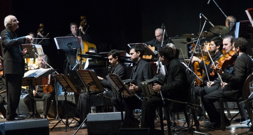 Piazzolla, Gardel y Marconi interpretado por tres grandes mujeres de la Orquesta del Tango de Buenos Aires
