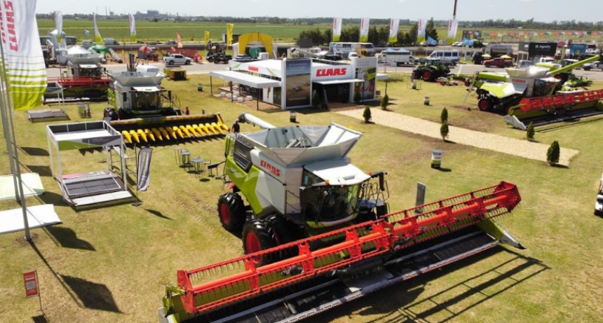 “De cosechadoras que no tenían cabina ni comodidades, pasamos a una prácticamente autónoma”