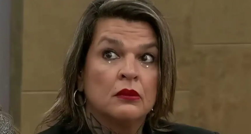 Exigen a Gran Hermano que sancionen a Sandra por su falta de higiene al manejar alimentos