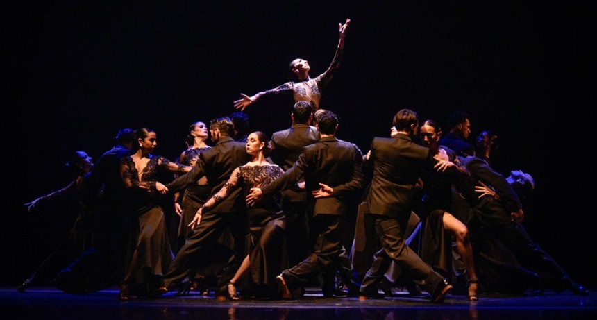 Enlazados, por el Ballet Folkl&oacute;rico Nacional
