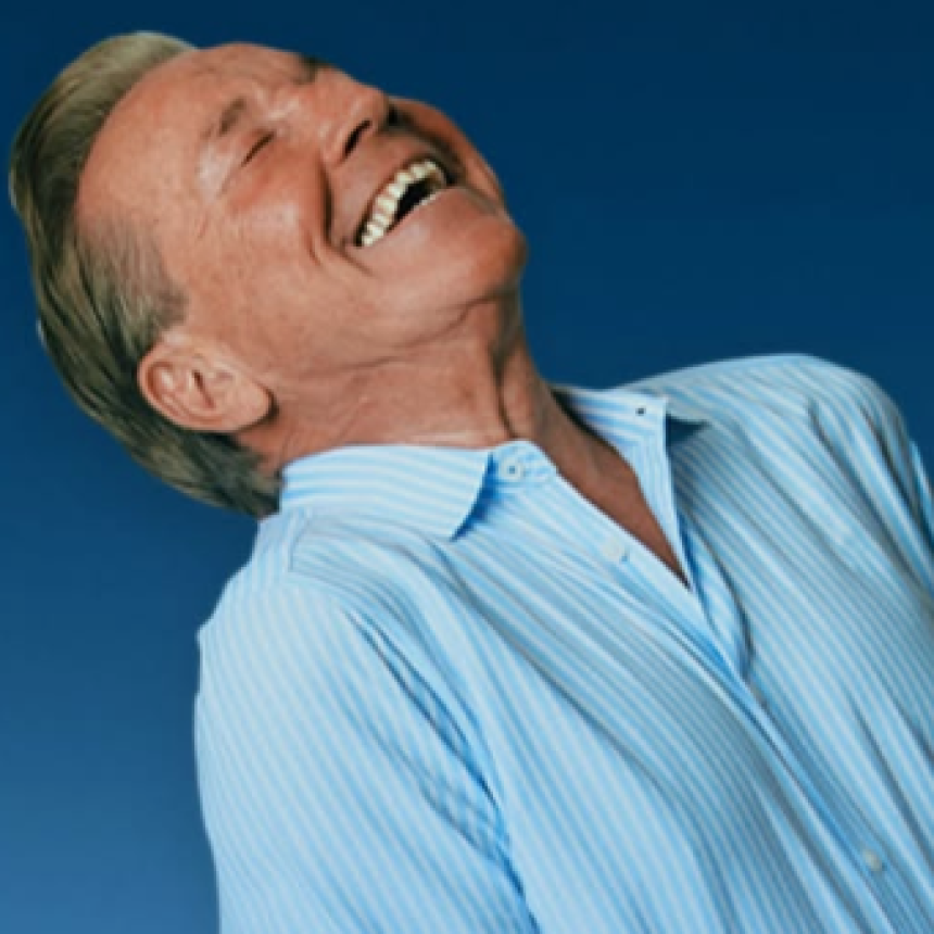 Montaner renueva su legado con "Una ma&ntilde;ana y un camino (Versi&oacute;n Montaner)"