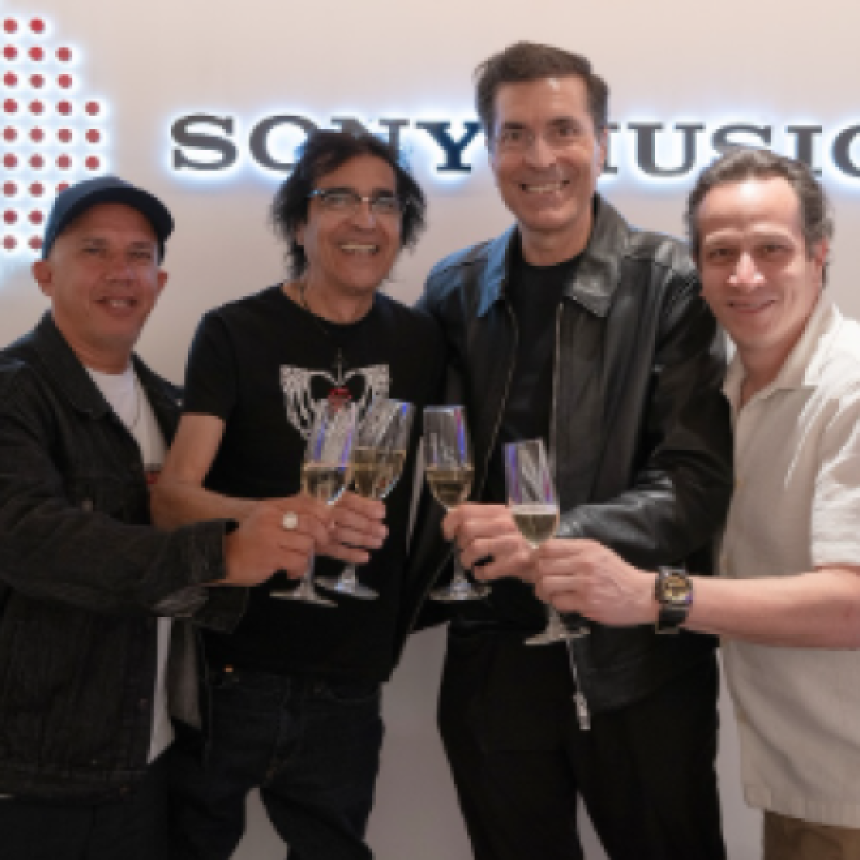 Enanitos Verdes inicia nueva etapa tras firmar con Sony Music M&eacute;xico