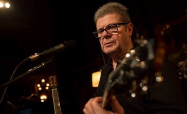 Santaolalla revisa su carrera con una gira denominada “Desandando el camino” por todo el país