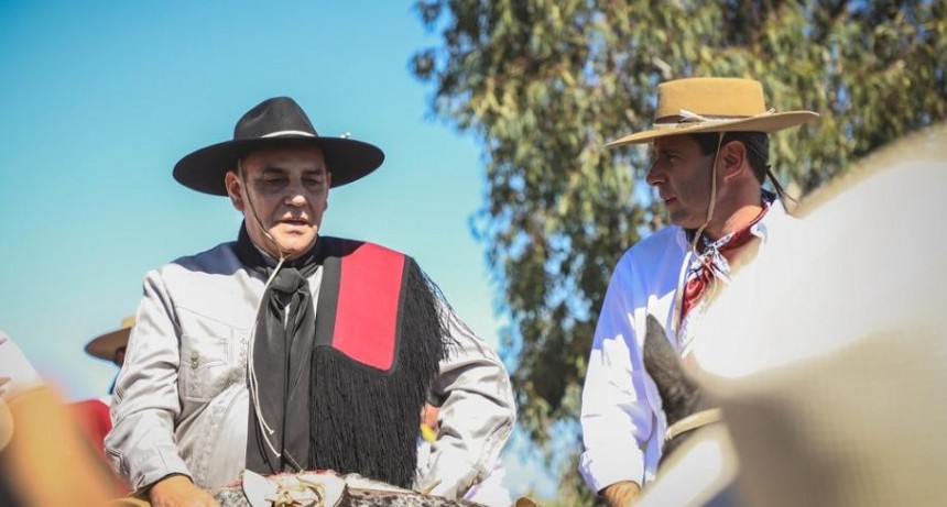 El Chaqueño Palavecino participo en la Cabalgata de la Fe en San Juan