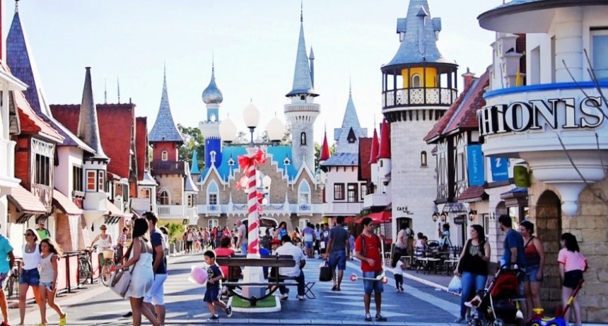 Realizarán obras de infraestructura para renovar la República de los Niños