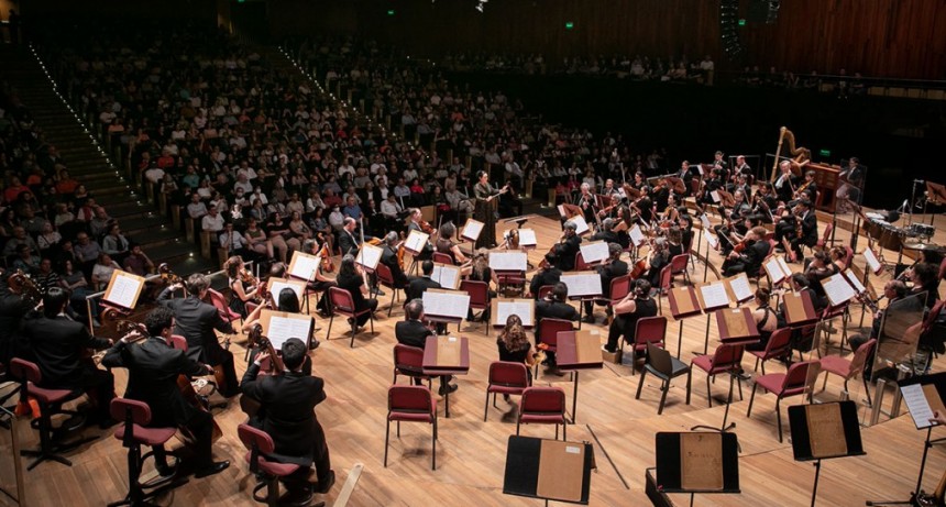 Orquesta Sinfónica Nacional: obras de Carl Reinecke, Richard Strauss y Leo Sujatovich