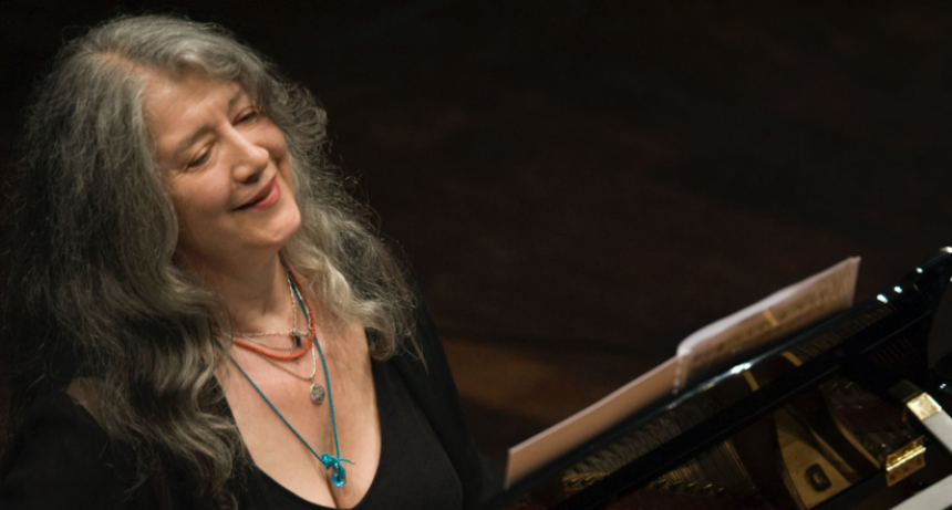 Martha Argerich, la enigmática diosa del piano que a los 83 sigue “tocando y nada más”