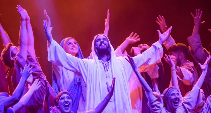 Jesús de Nazareth, la Pasión, de Ángel Mahler y Carlos Abregú, por la compañía BANUEV