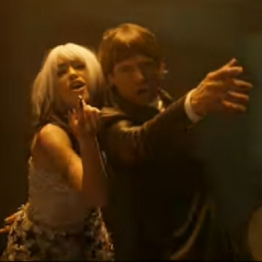 Turf y Lali se unen en “Loco un poco”