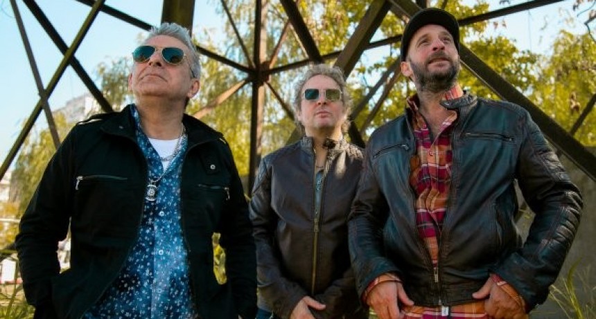 Los Tipitos rinden homenaje al folclore en su álbum “De mi flor”