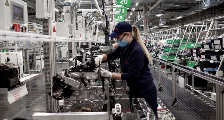 El Gobierno oficializó la suba del 35% del salario mínimo, vital y móvil