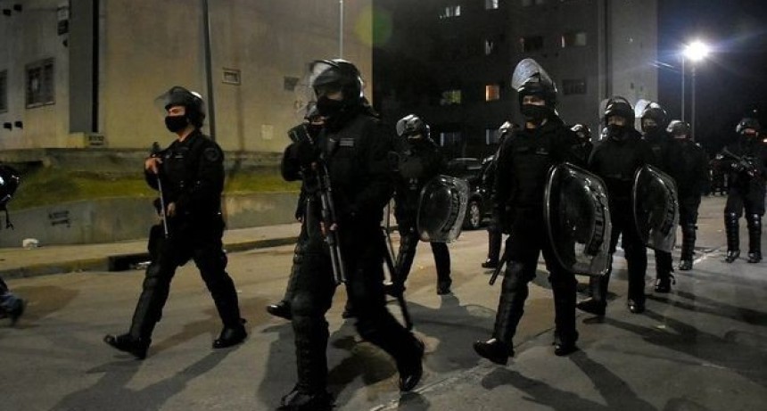 Despliegue policial en Villa Lugano luego de un tiroteo entre grupos rivales