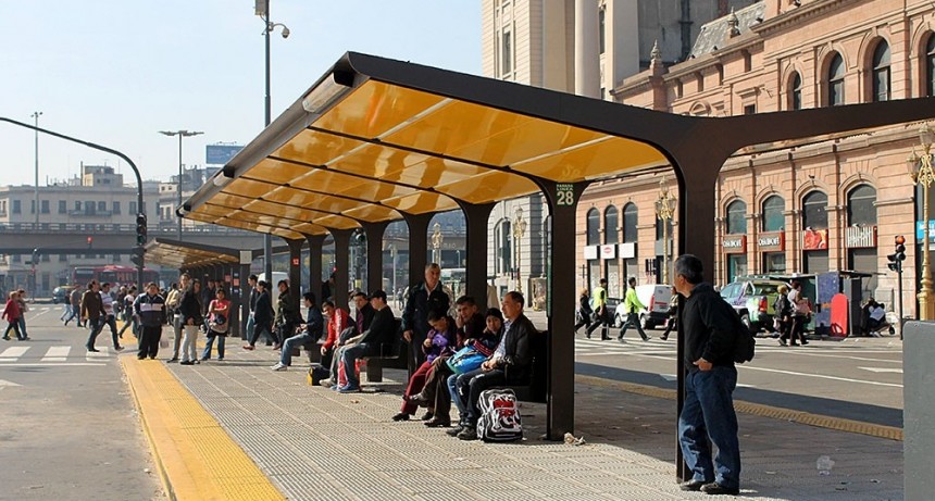 El titular de la CNRT informó que la circulación en transporte público bajó 50 % 