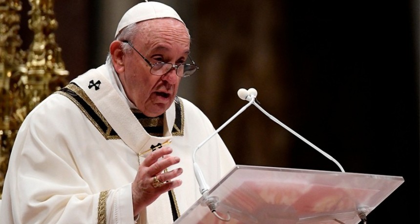 Francisco volvió a criticar la 